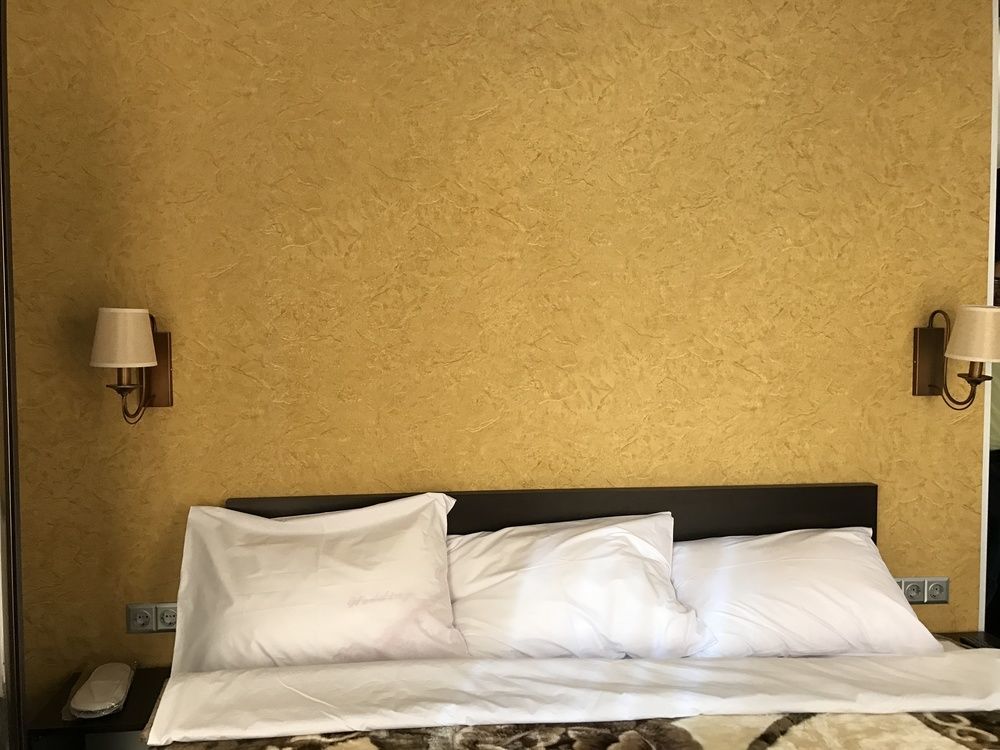 Du Vin Rouge Tbilisi Hotel Eksteriør billede